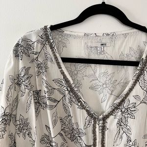 Amuse Society, size medium